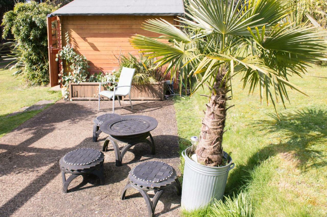 Ralph'S Barn Villa Newport  Luaran gambar